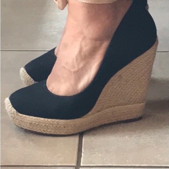 Jessica Simpson ankle wrap Black and Tan Wedge Shoes - Picture 2 of 9